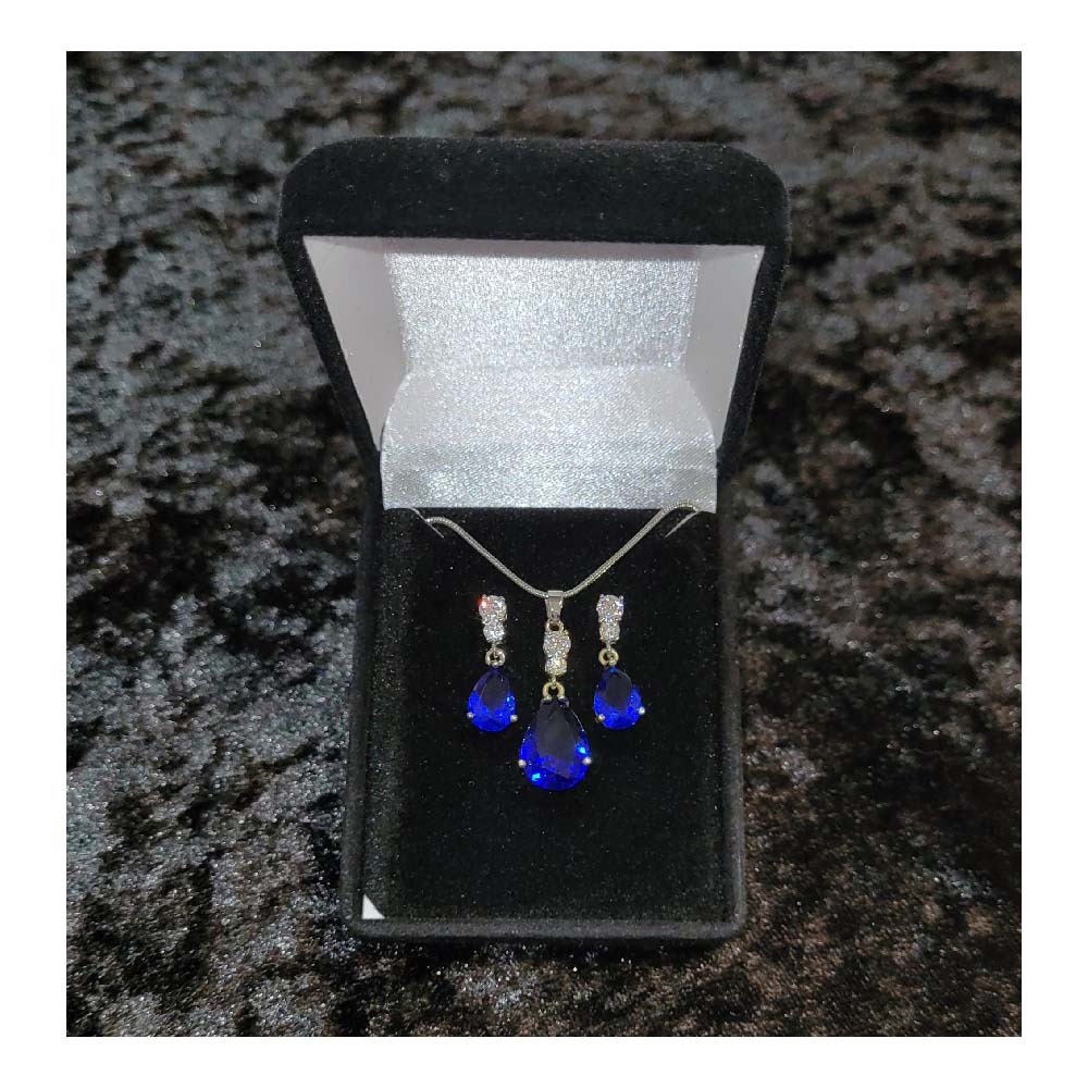 Damen Schmuck Set Kette mit Anhänger und Ohrstecker im Geschenkbox