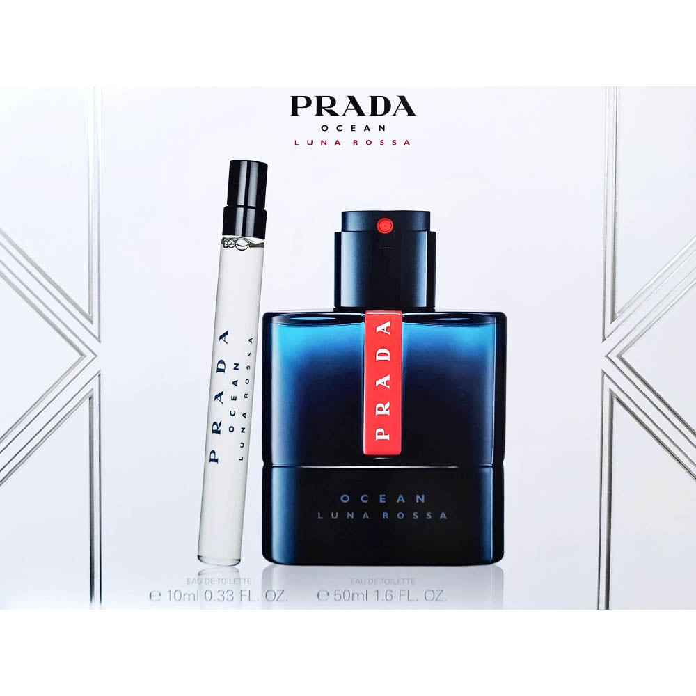 Prada Luna Rossa Ocean Eau de Toilette 50ml + Travel Spray EDT 10 ml Set Kopfnoten: Bergamotte, Rosa Pfeffer, Artemisia Herznoten: Iris-Noten, Lavendel, Safran-Akkord Basisnoten: Vetiver, Moschus, Patchouli EAN: 3614273874397   